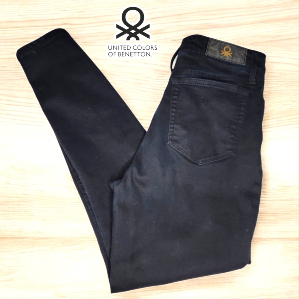 UNITED COLORS of BENETTON Black Skinny Jeans - 4P